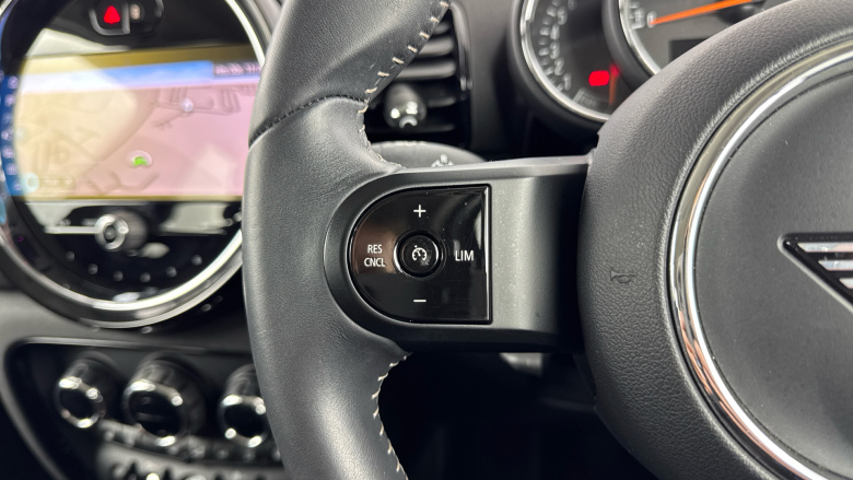 MINI Clubman 1.5 Cooper Classic 6dr Petrol Estate